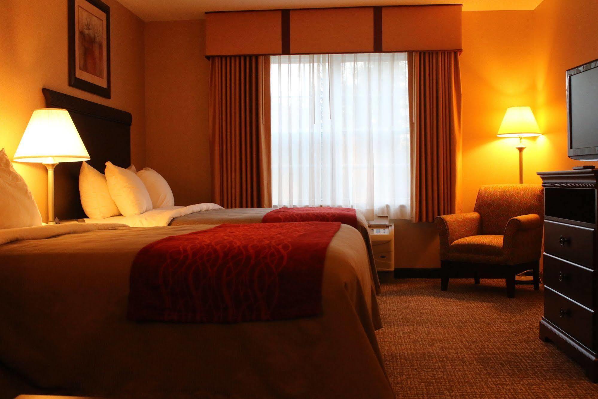 Comfort Inn & Suites Scarborough-Portland Extérieur photo